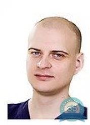 ЛОР (отоларинголог) Максимов Евгений Иванович